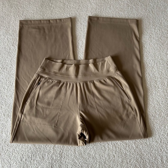 Athleta Venice Wide-Leg  Pants in Taupe Brown - Picture 4 of 7